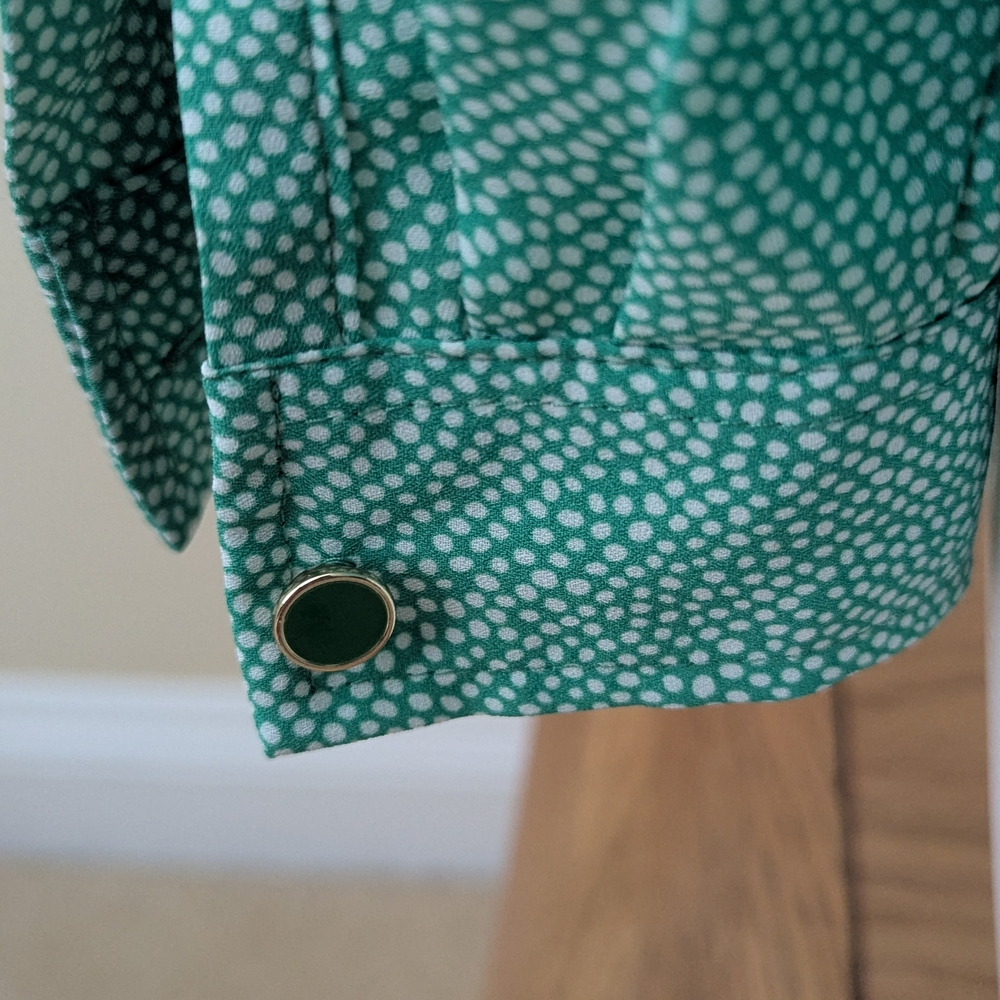 Green Geometric Pattern Blouse - image 4